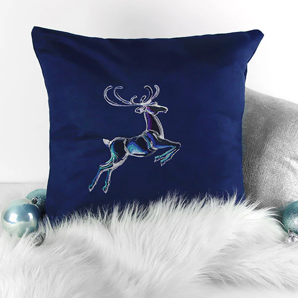 Blown Glass Christmas Reindeer - Image 8
