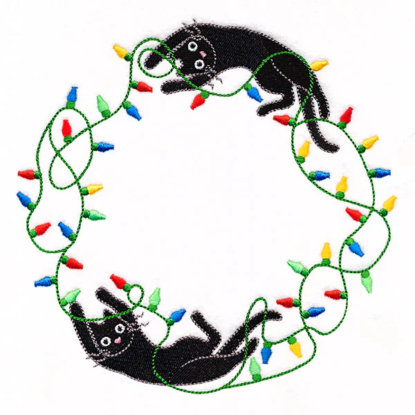Christmas Lights Kitty Wreath - Image 3