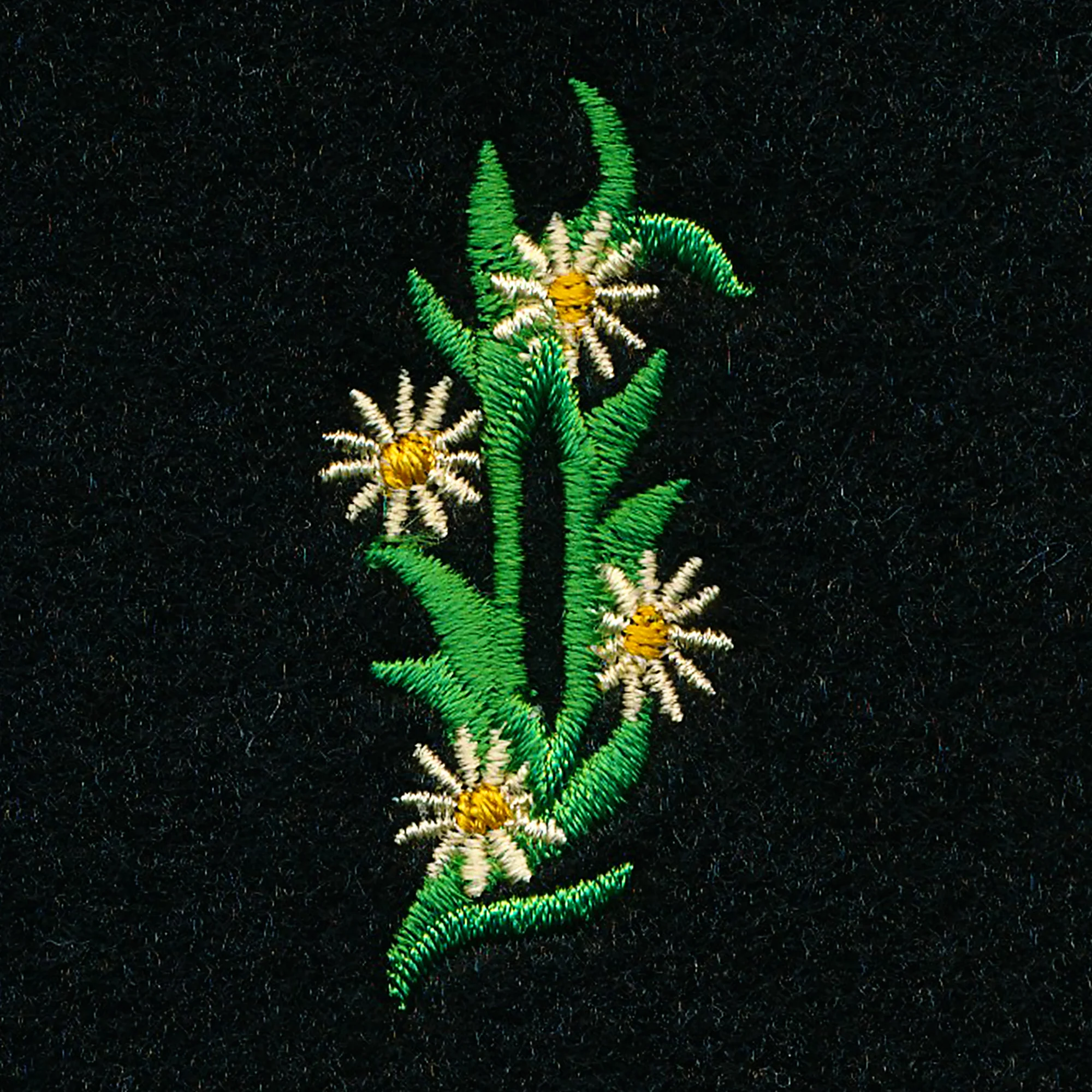 Cottage Garden Buttonhole - Daisy 1 - Image 8