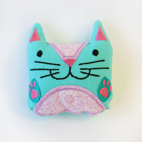Cozy Critters - Cat (Stuffed) - Image 4