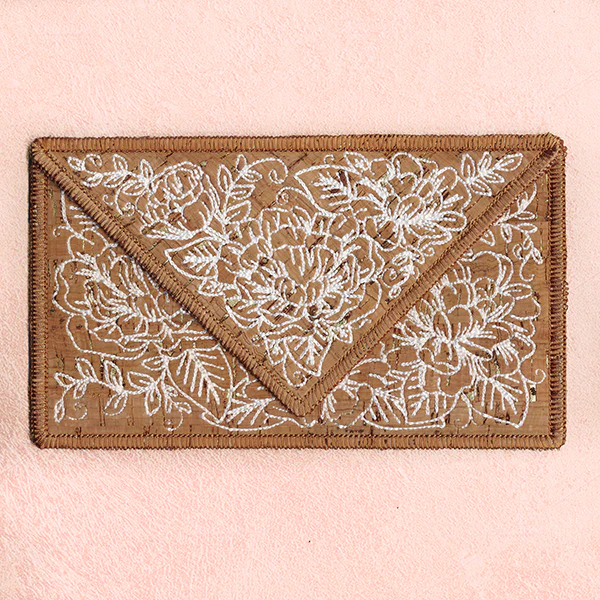 Delicate Floral Clutch (In-the-Hoop) - Image 5