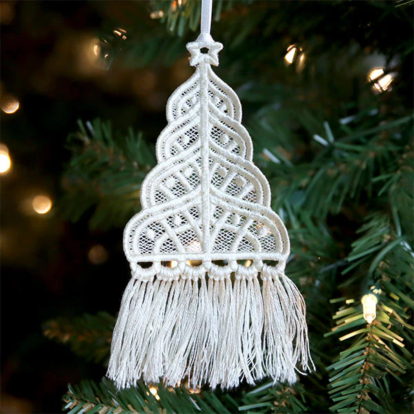 Elegance & Fringe Christmas Tree (Lace) - Image 5