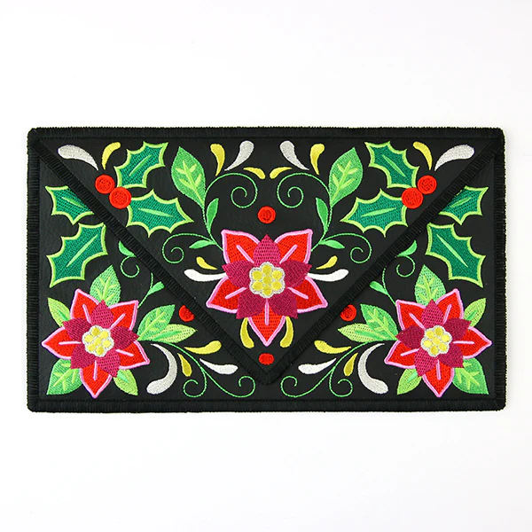 Festive Christmas Clutch (In-the-Hoop) - Image 10