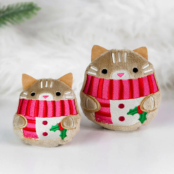 Fluffy & Festive Cat (In-the-Hoop) - Image 4