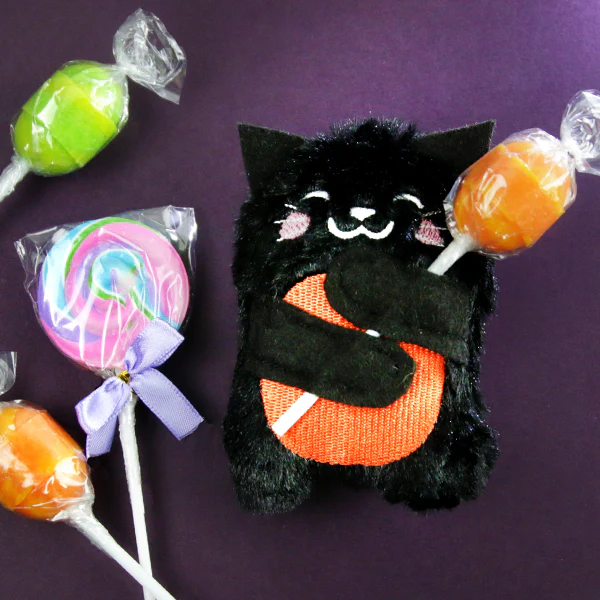 Fluffy Kitty Candy Holder (In-the-Hoop) - Image 3
