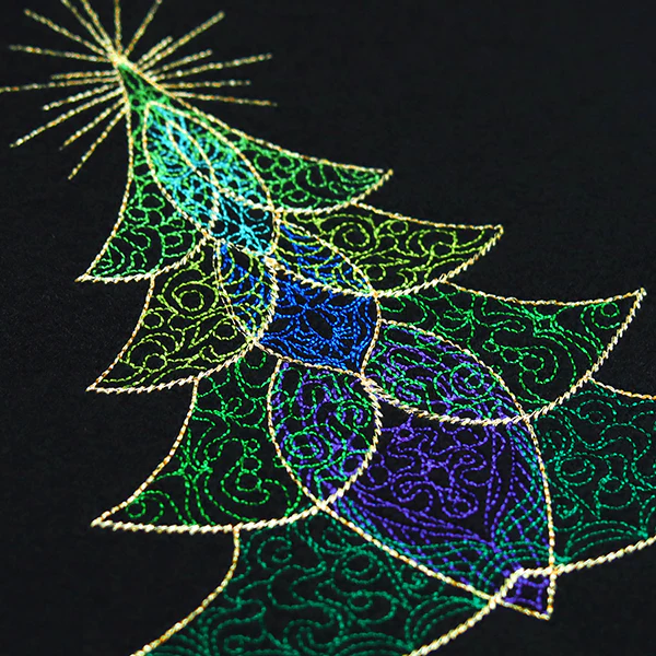 Glimmering Christmas Tree - Image 8
