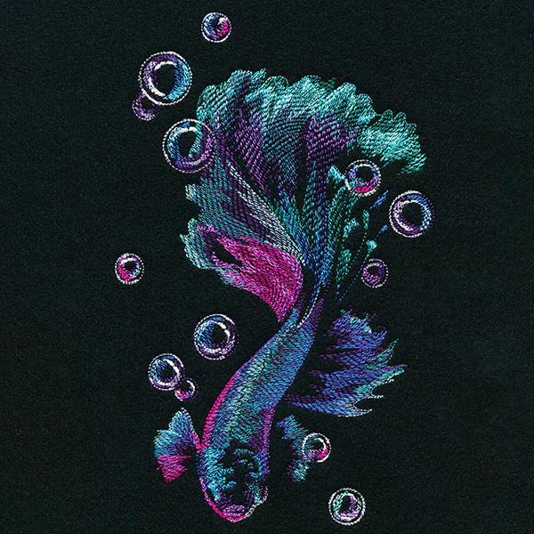 Iridescent Betta Fish - Image 3