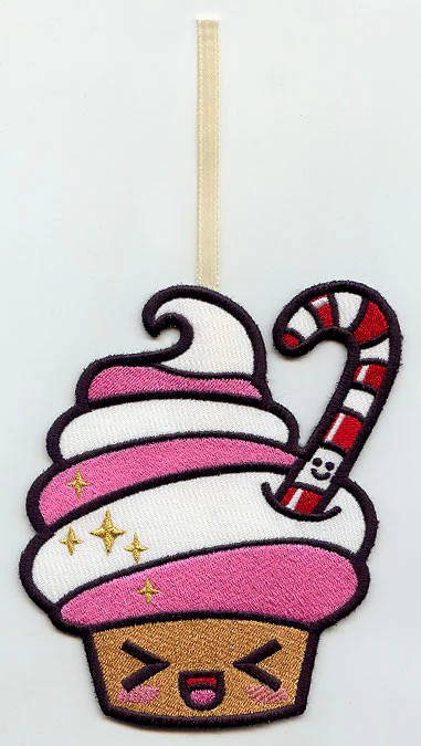Kawaii Christmas - Cupcake (Ornament) - Image 3