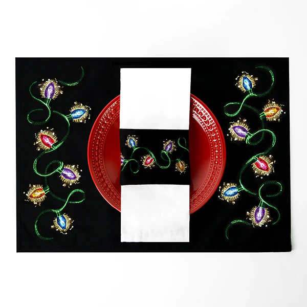 Light and Bright Christmas Border - Image 2