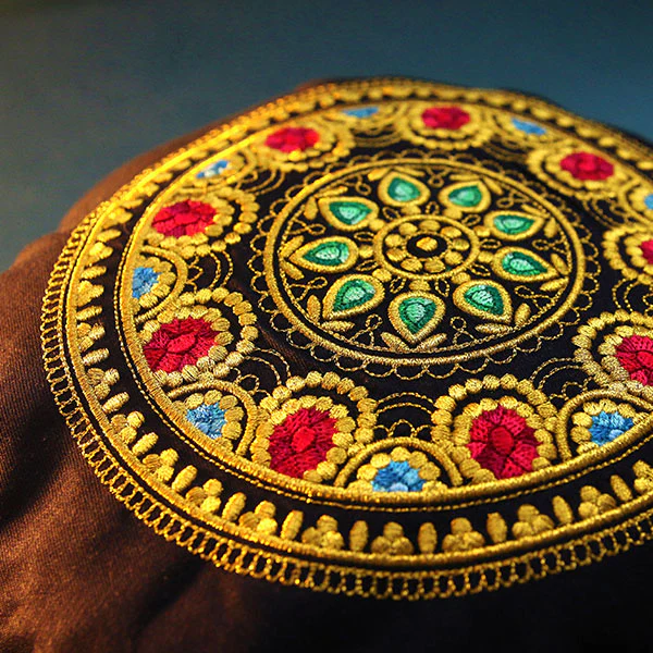 Luxurious Medallion - Image 6