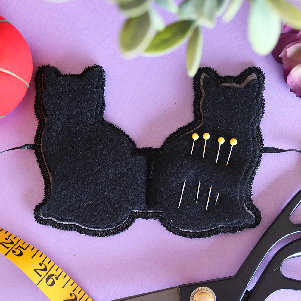 Midnight Cat Needle Book (In-the-Hoop) - Image 7