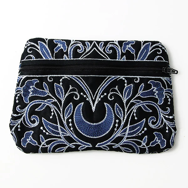 Mirrored in Beauty Lined Zipper Pouch (In-the-Hoop) - Image 5