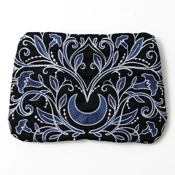 Mirrored in Beauty Lined Zipper Pouch (In-the-Hoop) - Image 6