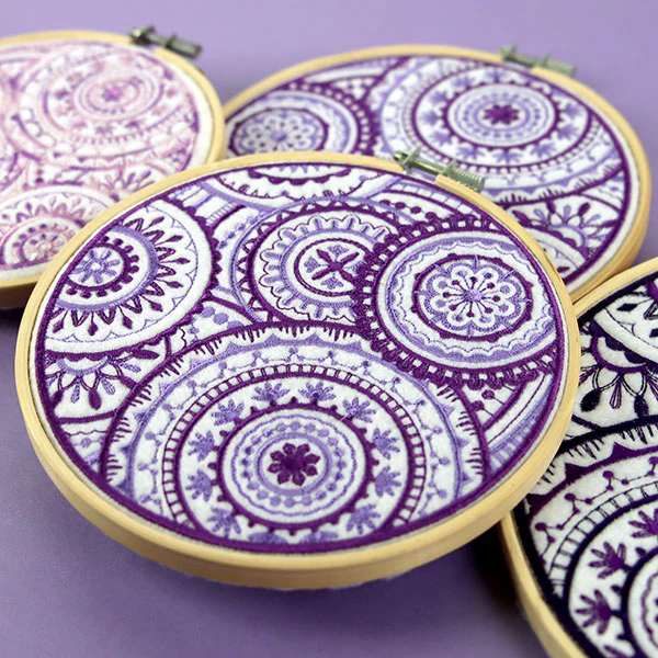 Modern Medallions Circle