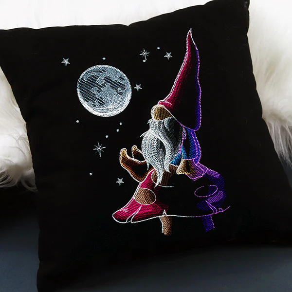 Moon Gazing Gnome - Image 9