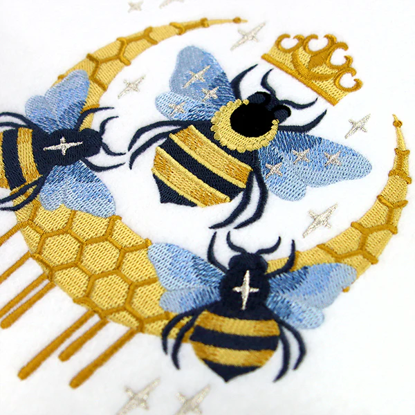 Queen Beehive - Image 6