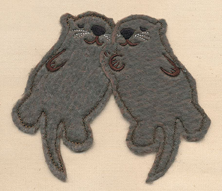 Rafting Otters (Applique) - Image 3