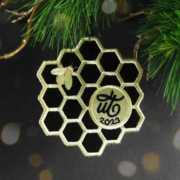 Urban Threads Collectible Ornament - 2023 Honeycomb & Bee (In-the-Hoop) - Image 2